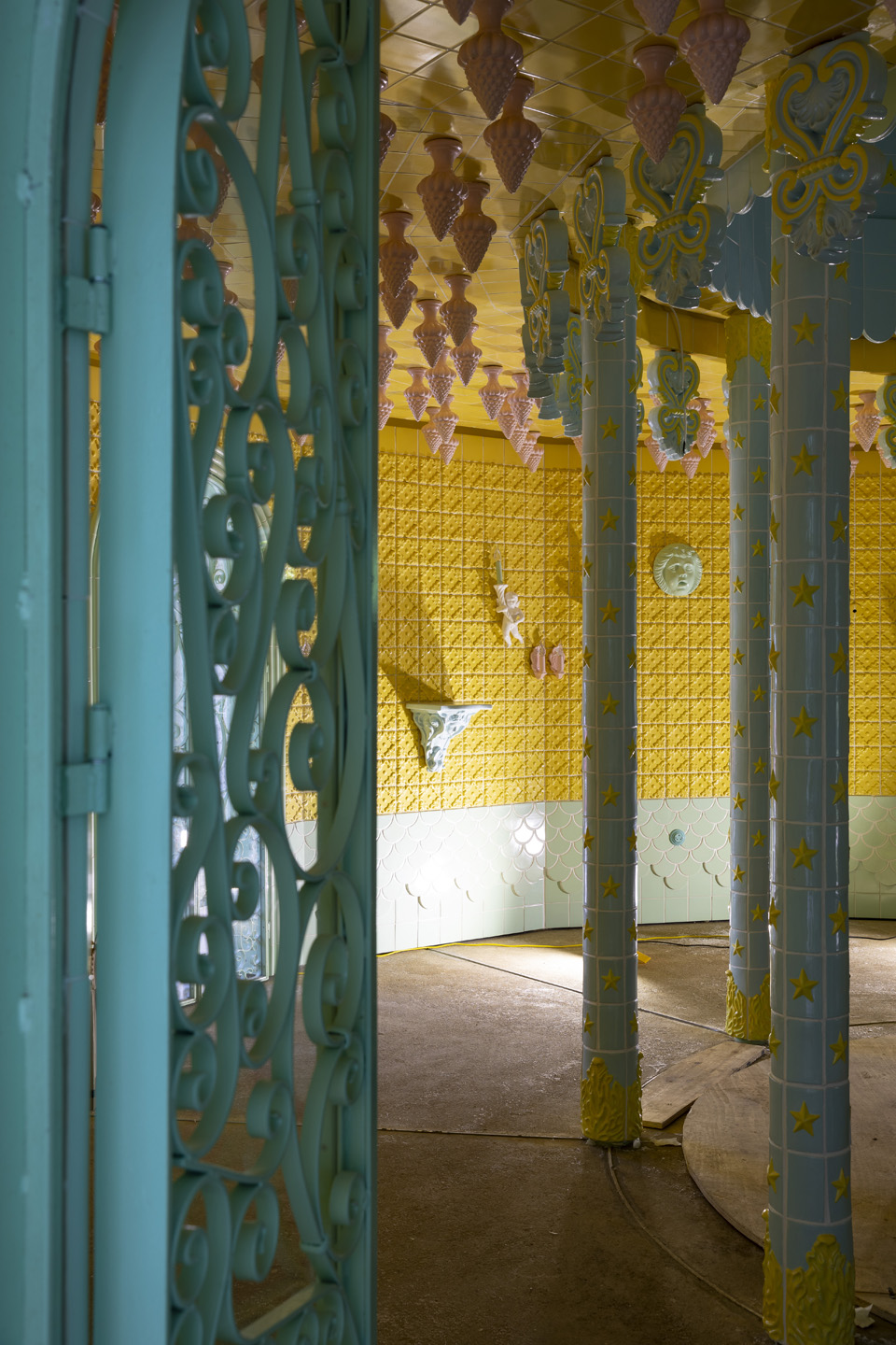 Wedding cakeshaped folly completed at Rothschild’s Bucks manor