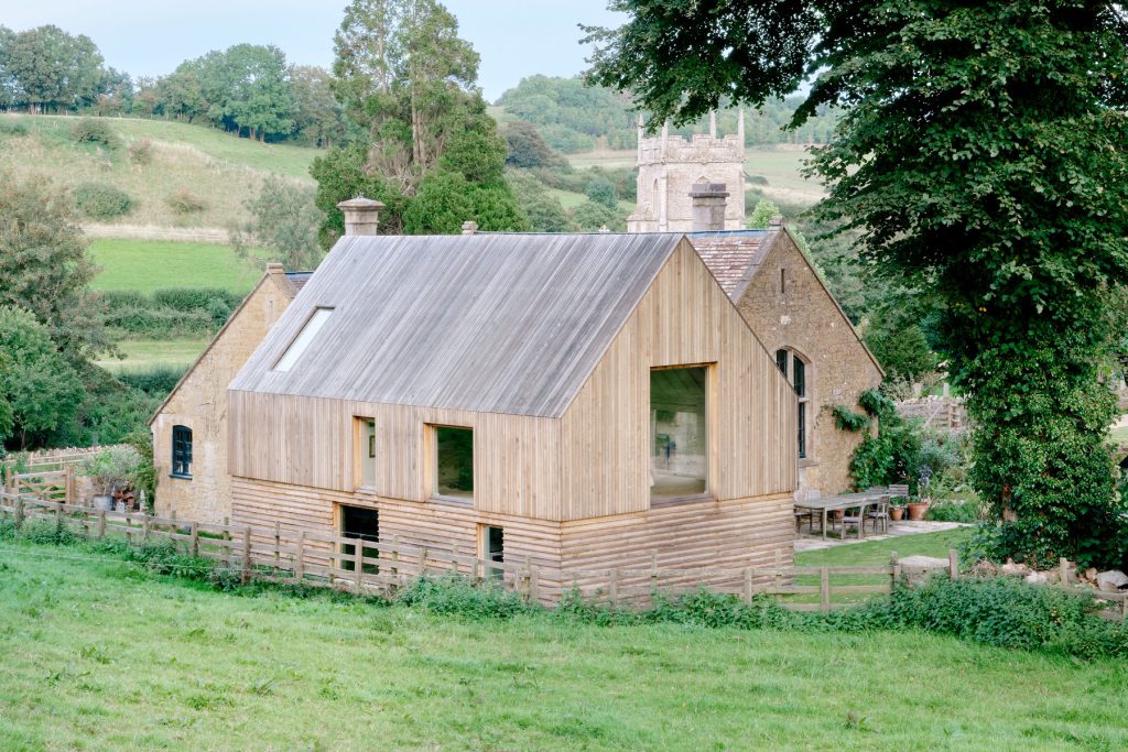Case study Old School House by Bindloss Dawes Latest Construction