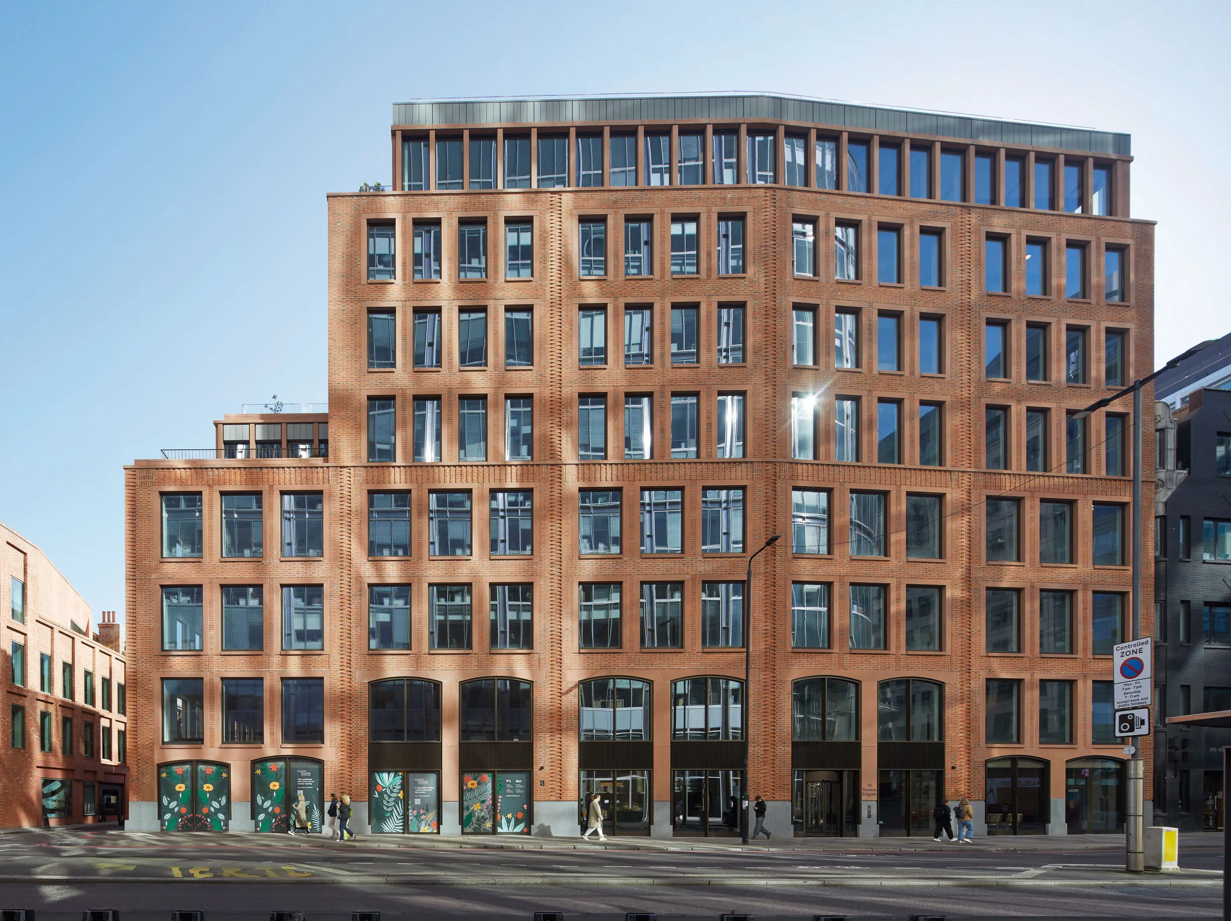 Lifschutz Davidson Sandilands completes ‘back-to-frame’ office refurb