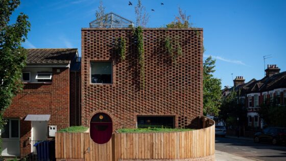 Restrictions lifted on building new homes in existing gardens